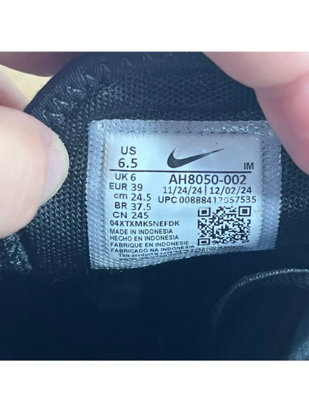 Nike Air Max 270 Men Size 6.5 Sneakers Black/White Mesh Lace Up AH8050-002